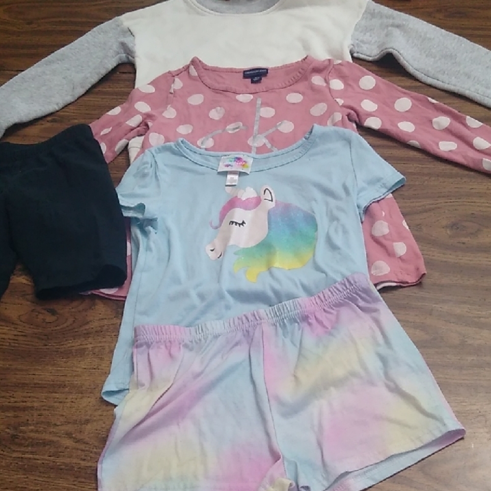 🌈Girls 5 Piece Bundle Of Size 6/6x Pajamas, Tops, Shorts